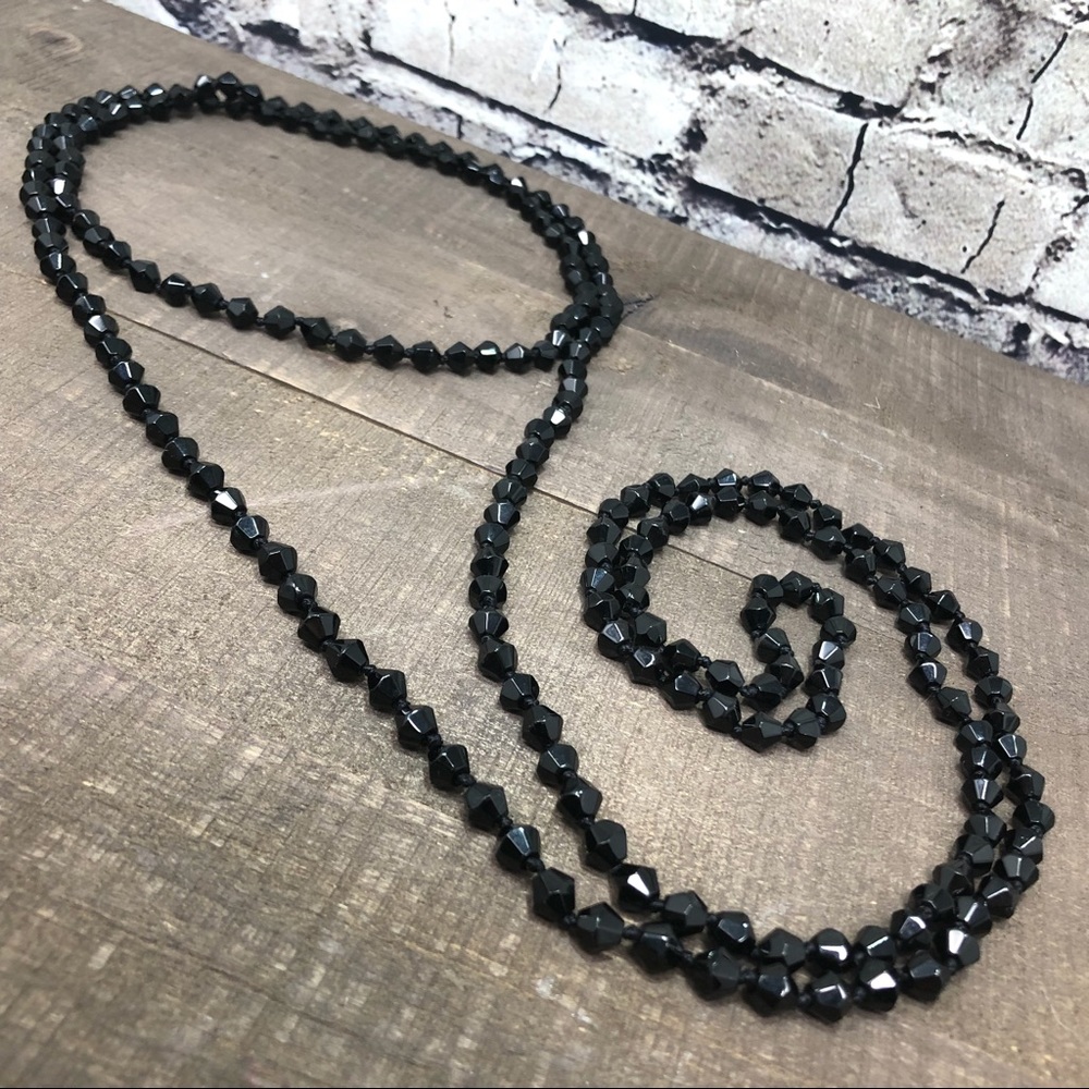 Hand-strung Beaded Multi-Wrap Flapper Necklace-new